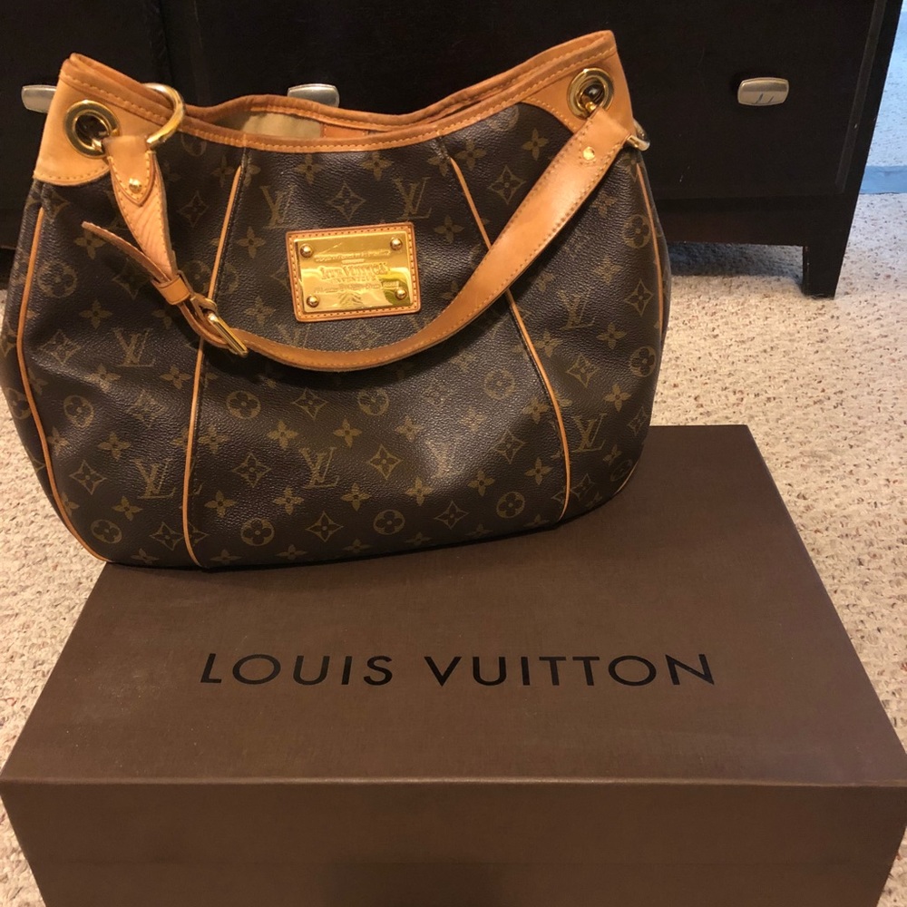 💯% Authentic Louis Vuitton PM Galliera